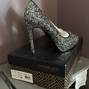Charles David Silver Black Glitter Almond Toe Platform Pump Women’s size 7.5